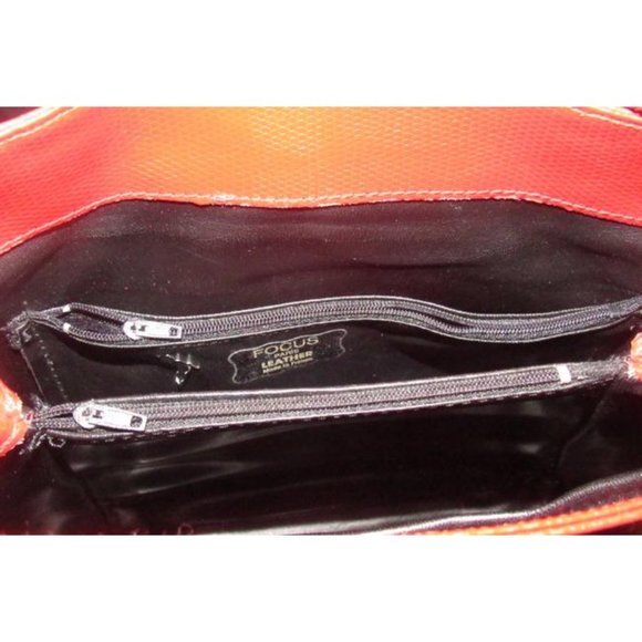 Focus Paris Xl Bucket Style Shoulder Red Lizard Texture Leather With Gold Accent - Picture 3 of 12